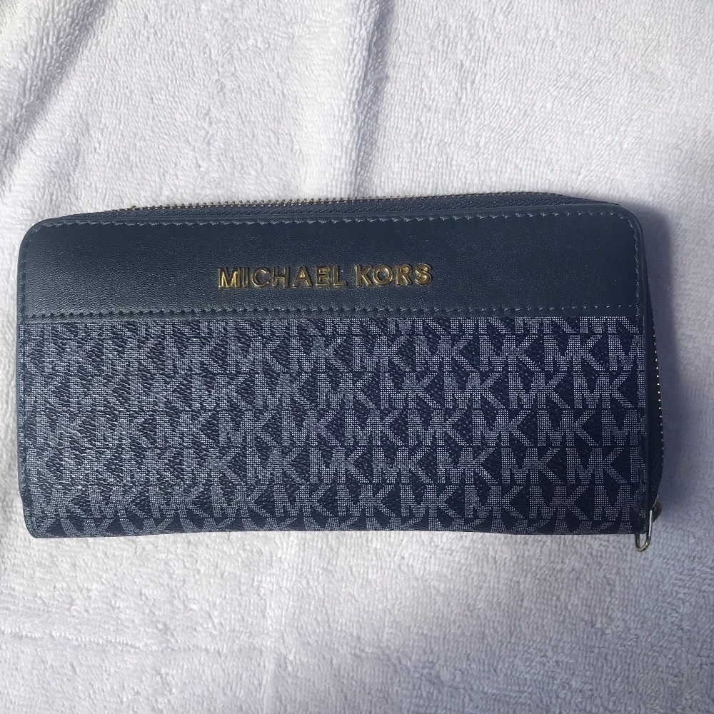 Michael Kors travel wallet